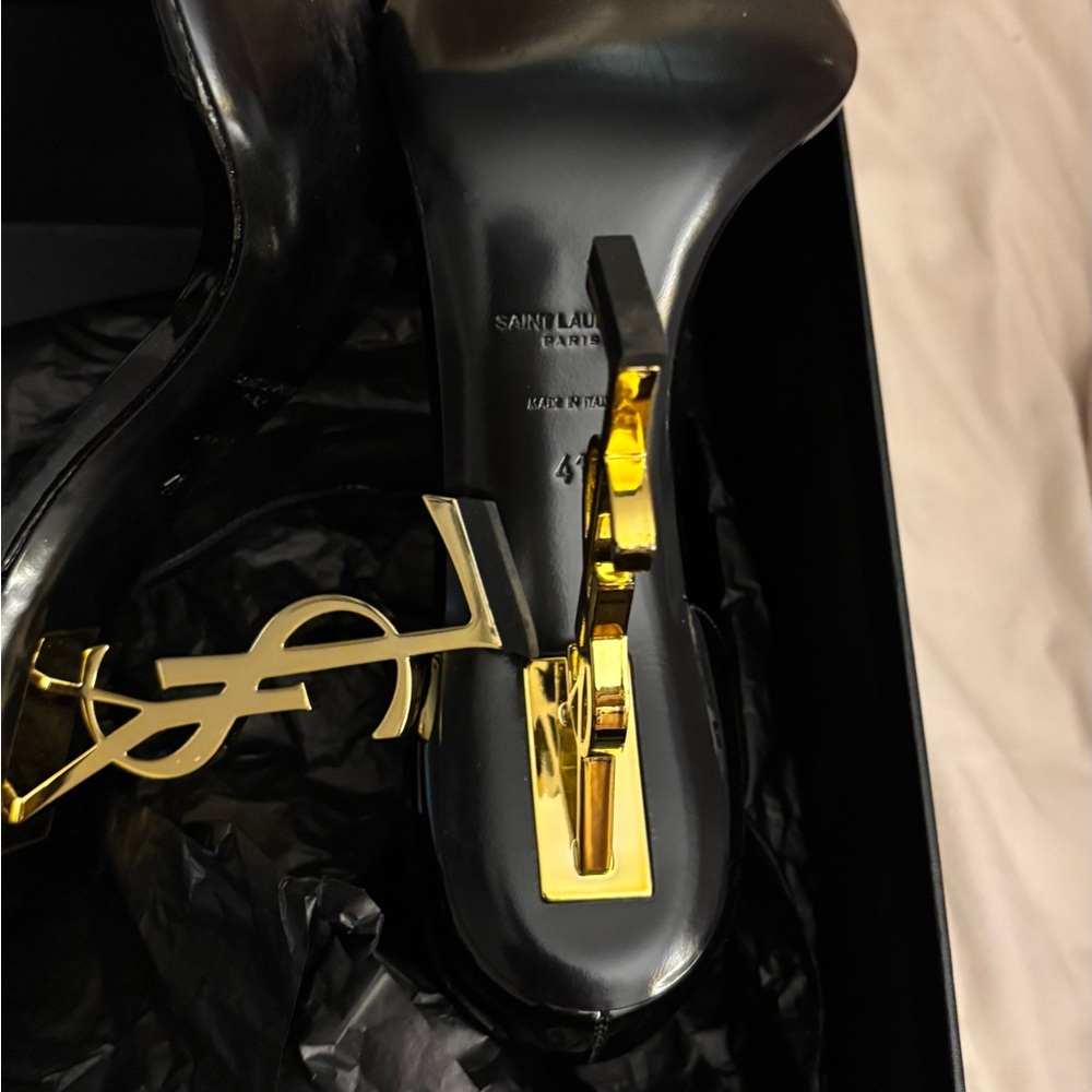Yves Saint Laurent Black Box with White Label Stickers - Picture 3 of 13